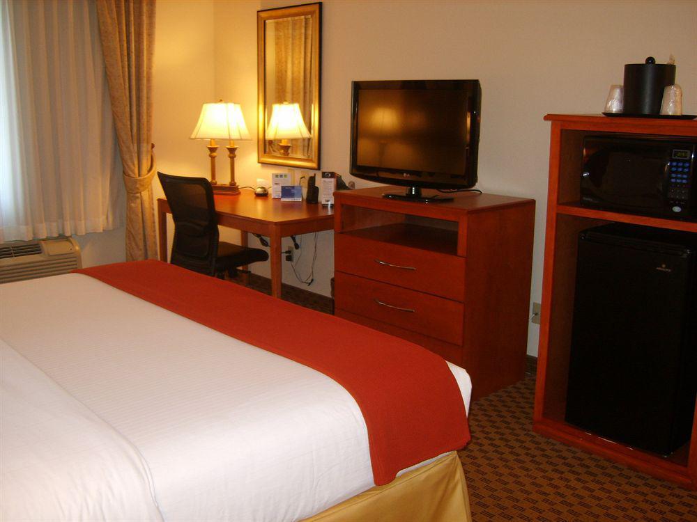 Holiday Inn Express & Suites Midland Loop 250, An Ihg Hotel Номер фото